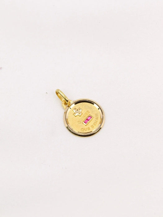 Pendentif AUGIS - Mini Médaille amour or jaune diamant rubis 58 Facettes J483