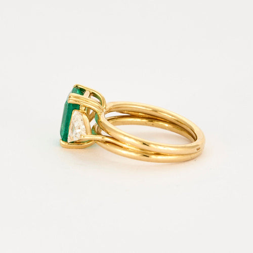 Bague 49 Bague or jaune, diamant et émeraude Zambienne 58 Facettes CGL 32007