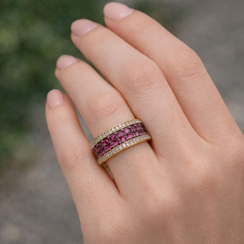 Bague 52 Bague en or ornée de rubis et de diamants – Design de bague de luxe 58 Facettes 50384