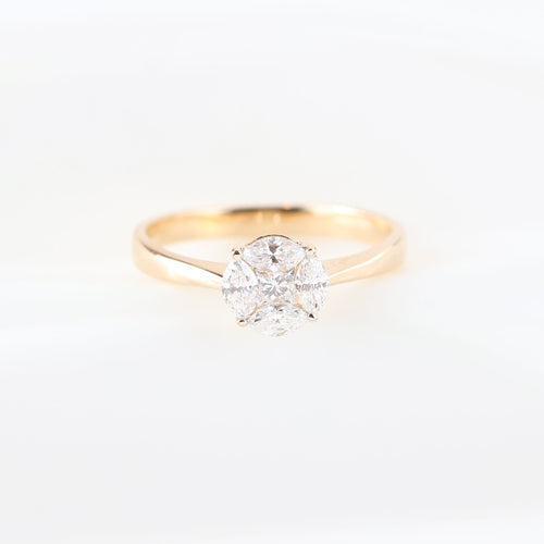Bague en or rose sertie de diamants taille marquise et princesse
