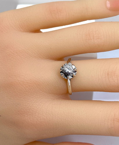 Bague 53 Bague solitaire en or blanc et diamant 58 Facettes AB587