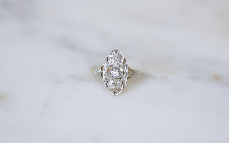 Bague 50 Bague Art Deco Arabesques Ovale Diamants 58 Facettes