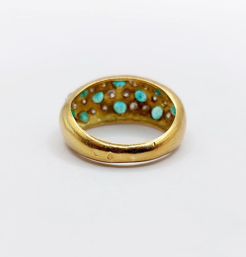 Bague 50 Bague dôme bombée pavée en or 18k et diamants, émeraudes 58 Facettes A06602