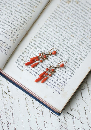Boucles d'oreilles Boucles d'Oreilles Girandoles Or Rose et Corail 58 Facettes