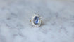 Bague Bague Marguerite Saphir Ceylan 6,32 Cts et Diamants 58 Facettes