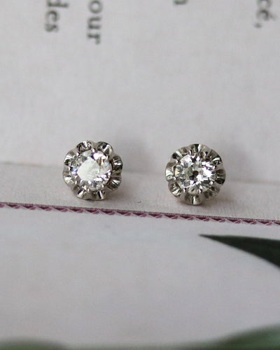 Boucles d'oreilles Paire de Puces d'Oreilles Anciennes Or blanc Diamants 58 Facettes A11533