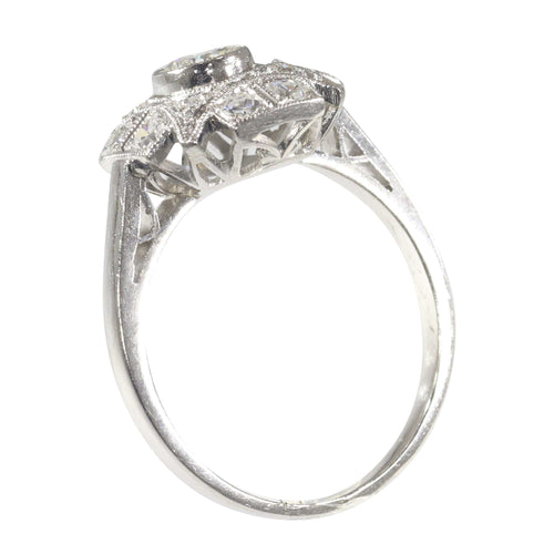 Bague 51 Bague de fiançailles Art déco vintage en diamant, vers 1920 – Élégance classique en platine 58 Facettes 23137-0327