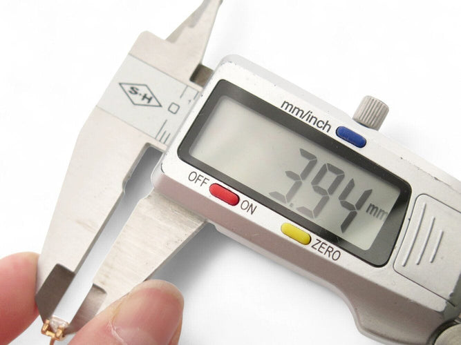 Boucles d'oreilles boucles d'oreilles puces CARTIER c en or rose diamant 0.48ct s 58 Facettes 270984