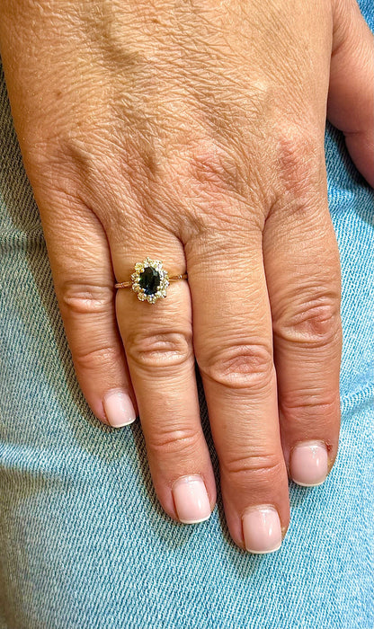 Bague 54 Bague marguerite or jaune, saphir et diamants 58 Facettes