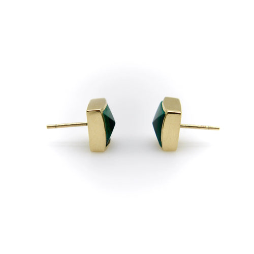 Boucles d'oreilles Clous d'oreilles pyramidaux en malachite Signature en or 14 carats 58 Facettes