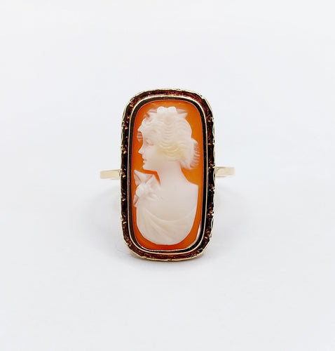 Bague 50 Bague marquise antique or jaune, camée sur coquille 58 Facettes A05866