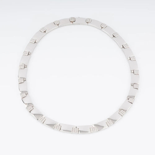 Collier Collier or gris et diamants de la Maison Chaumet 58 Facettes 1