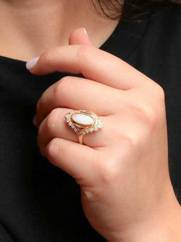 Bague marquise or jaune opale diamants