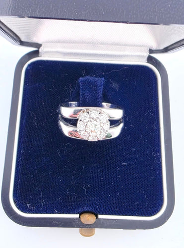 Bague 51 Bague en or blanc avec diamants 58 Facettes