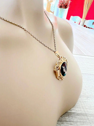 Pendentif Pendentif - Broche (1950–1960) or jaune, émail de Limoges signé R. Philippon 58 Facettes AA 1688