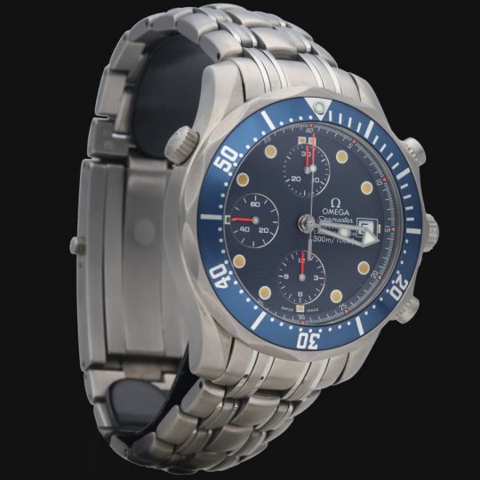 Omega Montre Seamaster Diver 300M Chronograph Titan