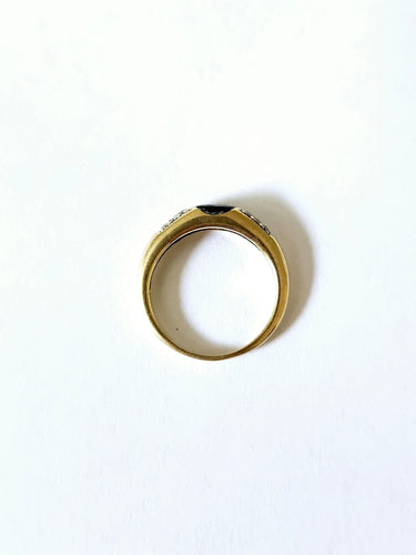 Bague or jaune, saphir et diamants