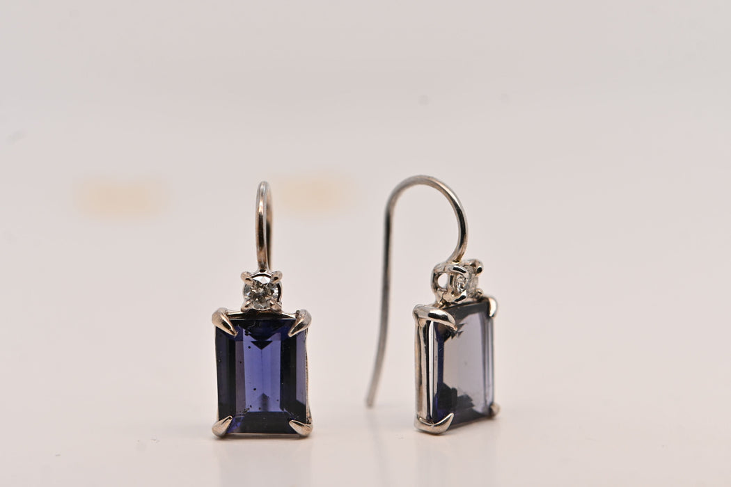 Boucles d'oreilles Earrings Iolite Diamonds 0,12 Carats White Gold 18 Carats 58 Facettes