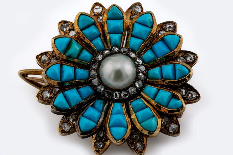 Broche Broche fleur en or jaune, turquoise, perle et diamants huit huit 58 Facettes spl103