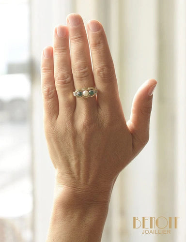 Bague 56.5 Bague Jarretière émeraudes perle 58 Facettes A9703