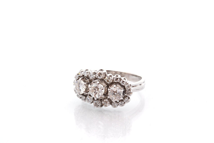 Bague 53.5 Bague vintage trois diamants 58 Facettes 27520