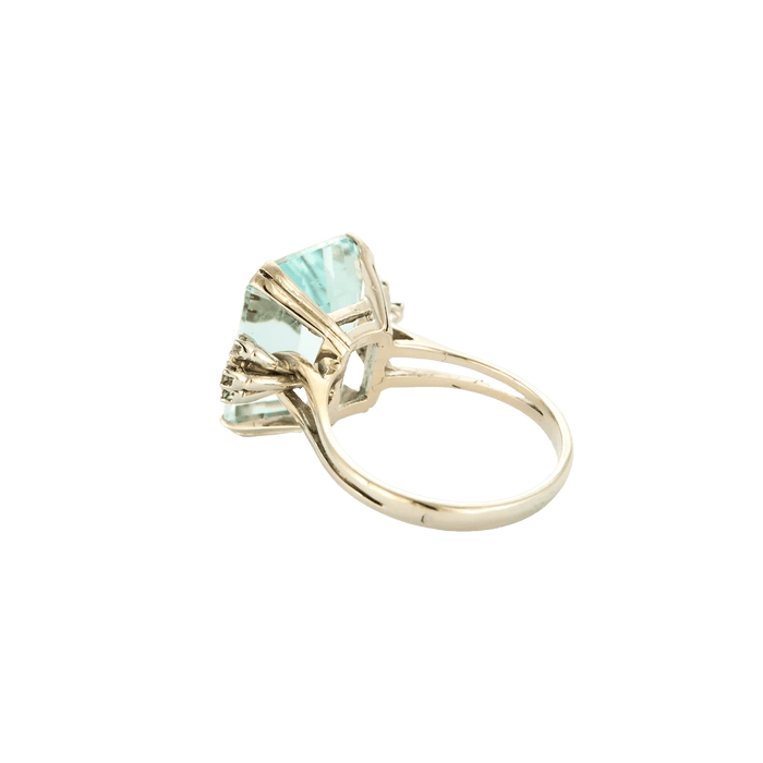 Bague 56 BAGUE OR, DIAMANTS & AIGUE-MARINE. 58 Facettes BO/240032