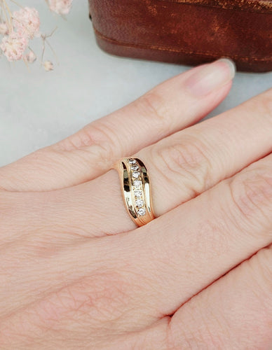 Bague 50 Bague or jaune, diamants 58 Facettes 624