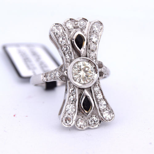 Bague 54 Bague en or avec onyx et diamants 58 Facettes