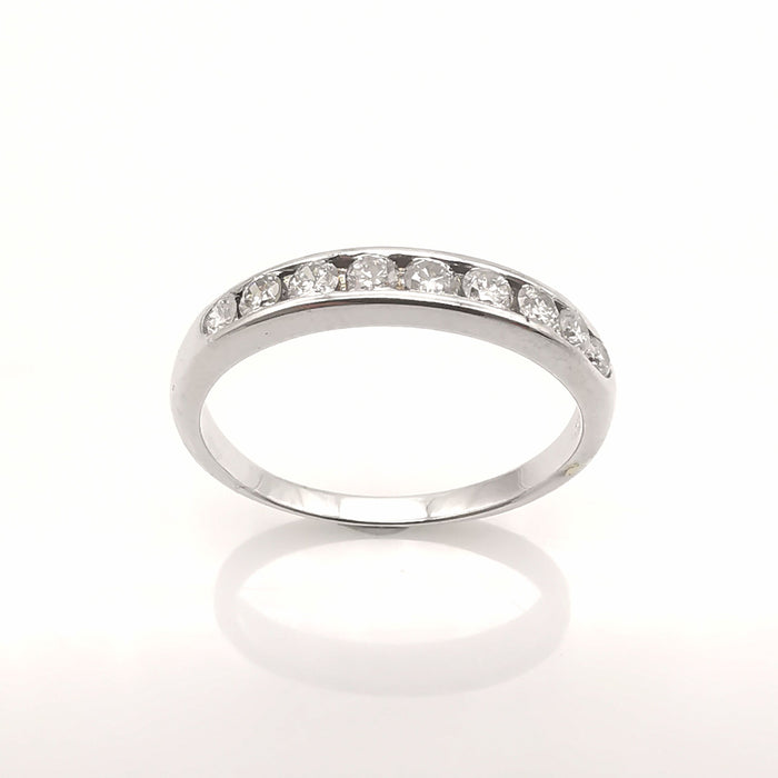 Bague en or blanc diamants