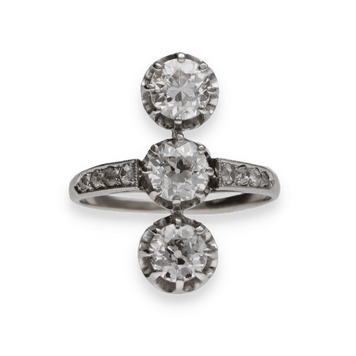 Ring 55 Art Deco Ring Trilogy Diamonds White Gold and Platinum 58 Facettes