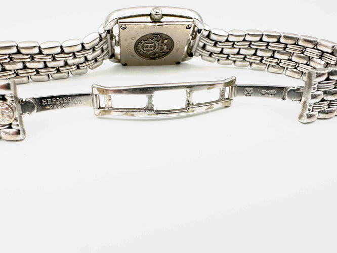 Montre HERMES. Collection "Cape Cod", montre en or blanc 18K 58 Facettes