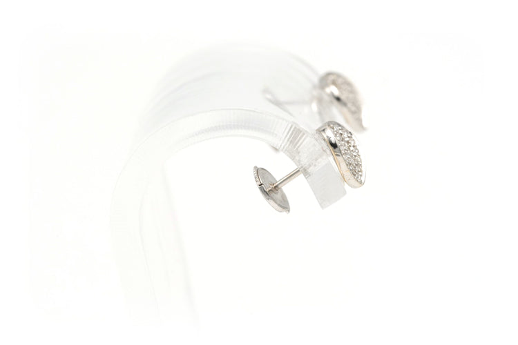 Boucles d'oreilles Boucles d'oreilles en or blanc serties de diamants 58 Facettes B539