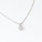 Collier en or blanc avec pendentif en diamant taille brillant