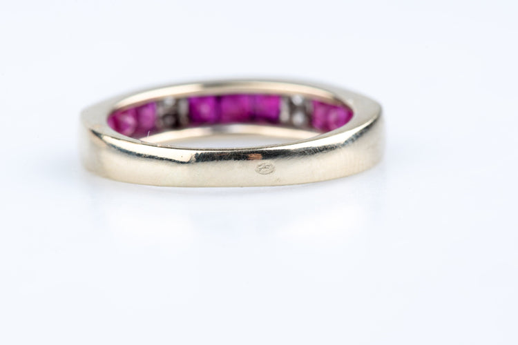 Bague 52 Bague demi-alliance or jaune, rubis et diamants – 1,35 ct de rubis & 0,04 ct de diamant 58 Facettes BG41400048-107