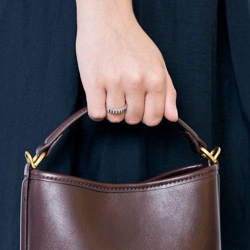 Bague 52,5 Bague solitaire en or blanc et diamants 58 Facettes GU295