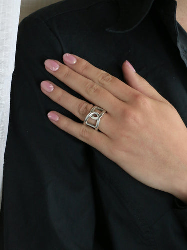 Bague 50 HERMES Bague vintage Cythère en argent 58 Facettes 1138.2