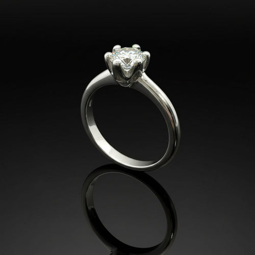 Bague Solitaire en or blanc avec diamant de 0,80 ct 58 Facettes