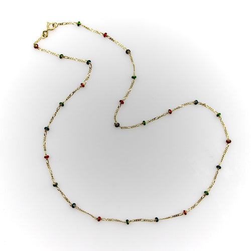 Collier Chaîne à maillons Figaro en or 14 carats avec perles en émail coloré 58 Facettes A2003Y