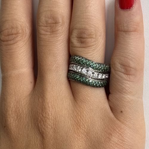 Bague 57 Bague avec émeraudes et diamants 58 Facettes 38594