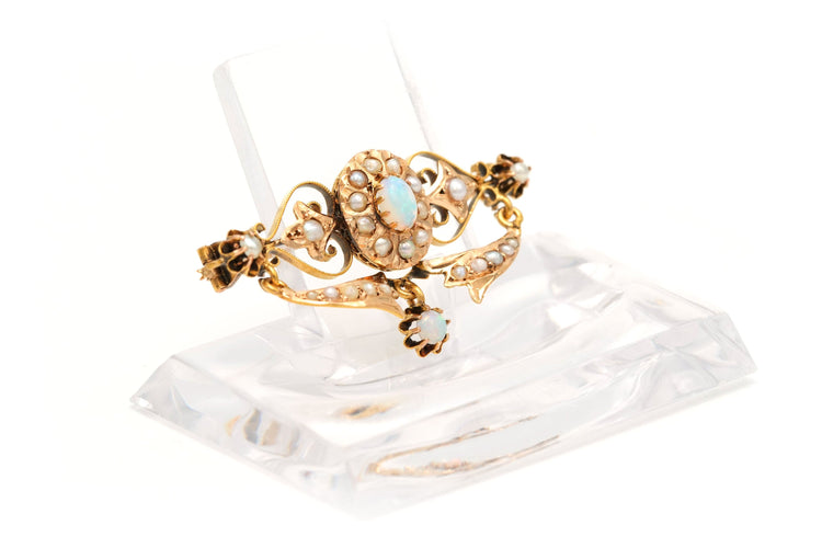 Broche Broche Art Nouveau en or jaune sertie d'opales et de perles 58 Facettes B604
