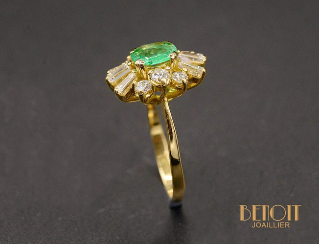 Bague Bague Marquise émeraude diamants 58 Facettes A10539