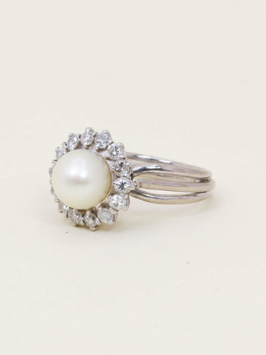 Bague 50 Bague marguerite or blanc perle diamants 58 Facettes 1186.3