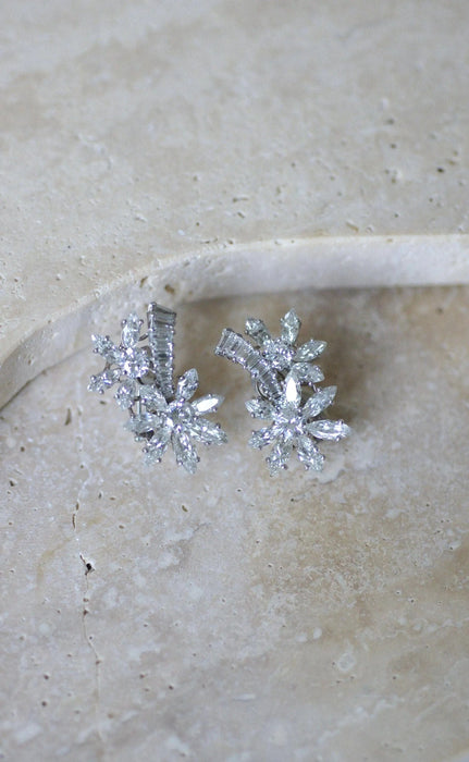 Guillemin & Soulaine Boucles d'Oreilles Fleur Diamants