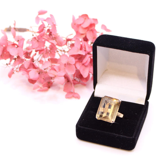 Bague Bague cocktail Citrine rectangle sertie sur or jaune 58 Facettes
