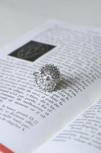 Bague Bague Jupe or blanc diamants baguettes 58 Facettes