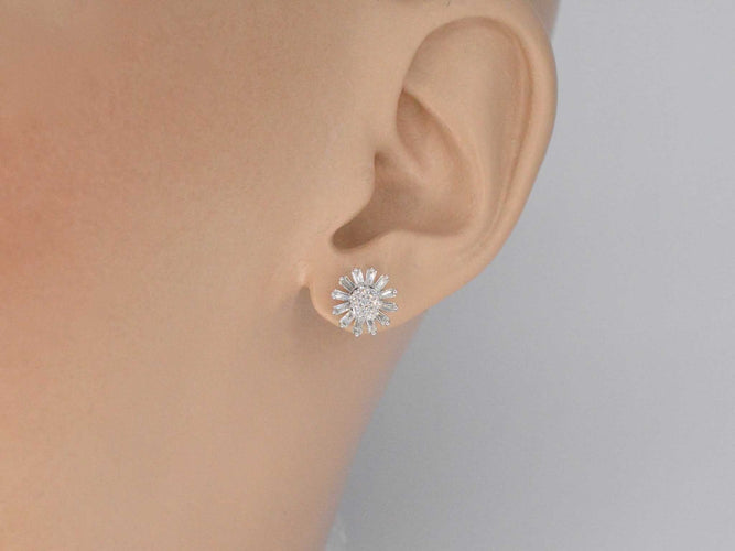 White gold earrings with natural diamonds 58 Facettes 2220