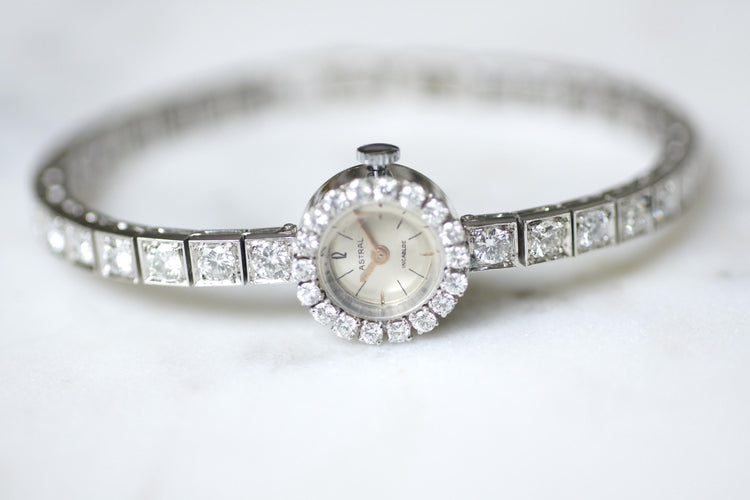 Montre Montre de Dame Astral Diamants sur Or Blanc Années 60 58 Facettes
