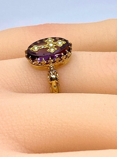 Bague 52 Bague en or jaune 18 carats ornée d’une croix en perles fines 58 Facettes AB561