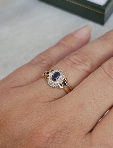 Bague 53 Bague en Or jaune, Or blanc et Saphirs 58 Facettes 649