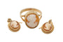 Bague 53 Parure ancienne en or, bague et boucles d'oreilles avec camée, Suède. 58 Facettes 10938